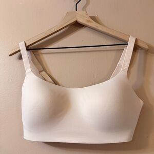 Aerie Smoothez Bra Nude Medium Wireless Seamless Lightly Lined Everyday Comfort